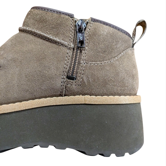 UGG Brown Ankle Boots - Picture 4 of 11